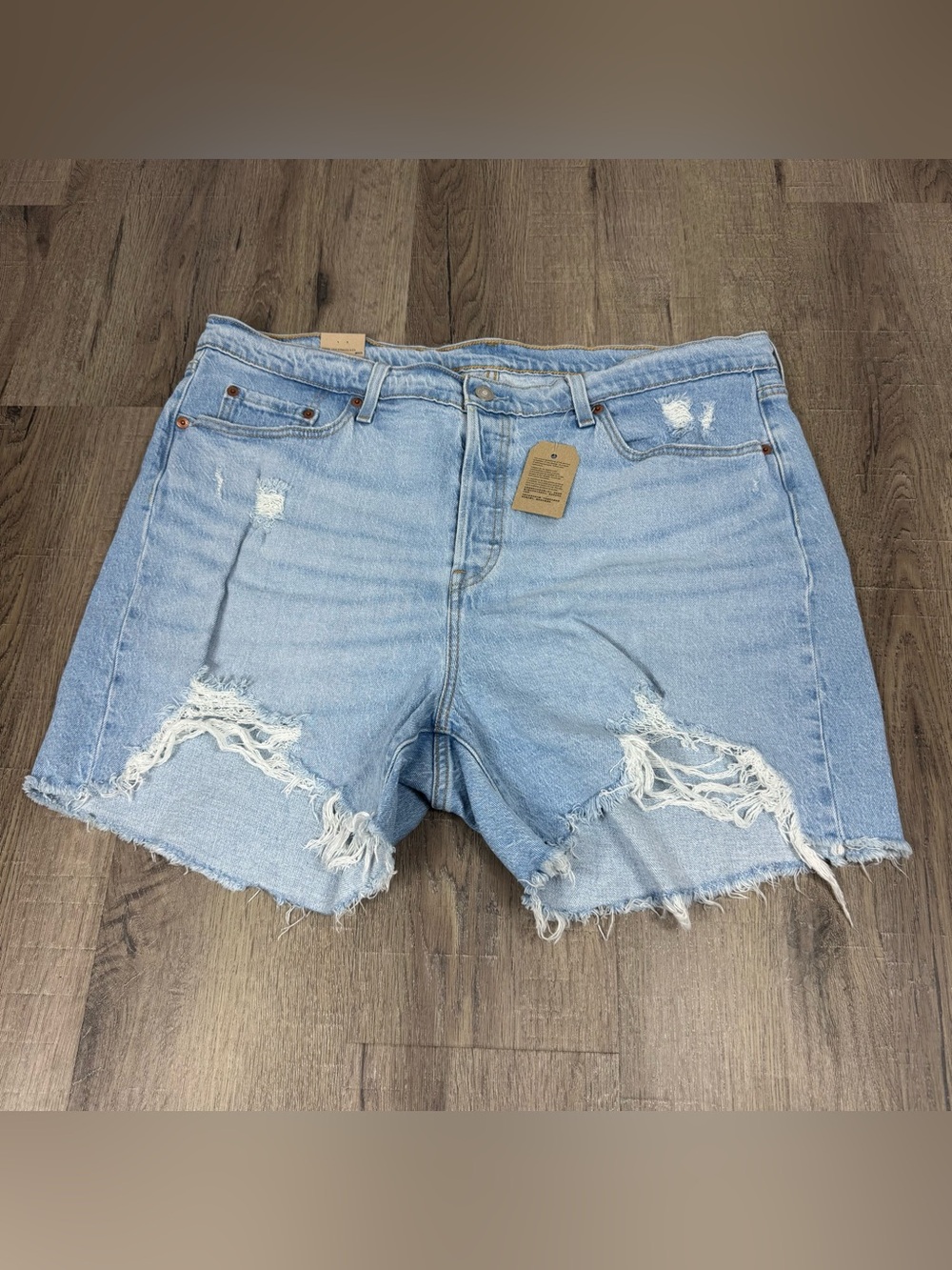 Levi’s 501 Distressed Denim Jean Shorts Plus Size 18W Light Wash Raw Hem NEW